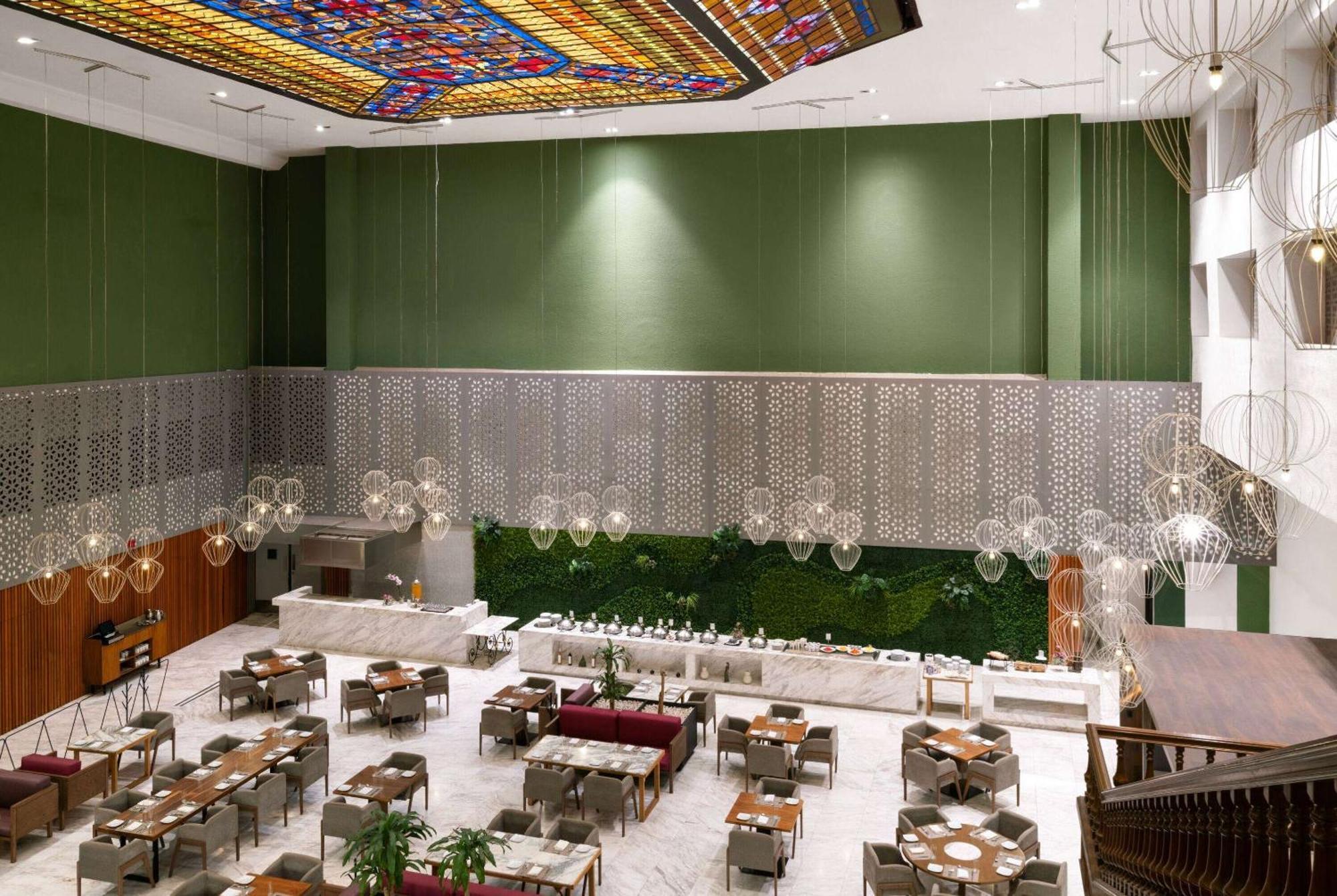 Отель Wyndham Monterrey Ambassador Centro Экстерьер фото