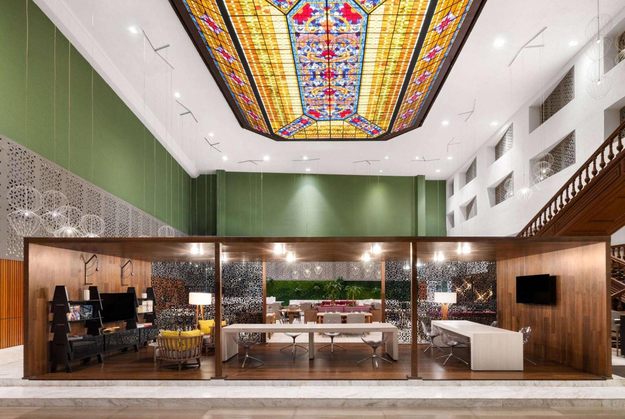 Отель Wyndham Monterrey Ambassador Centro Экстерьер фото